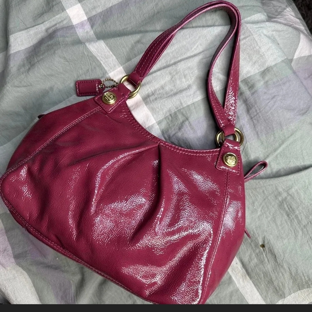 Coach Maggie Mini Patent Leather
